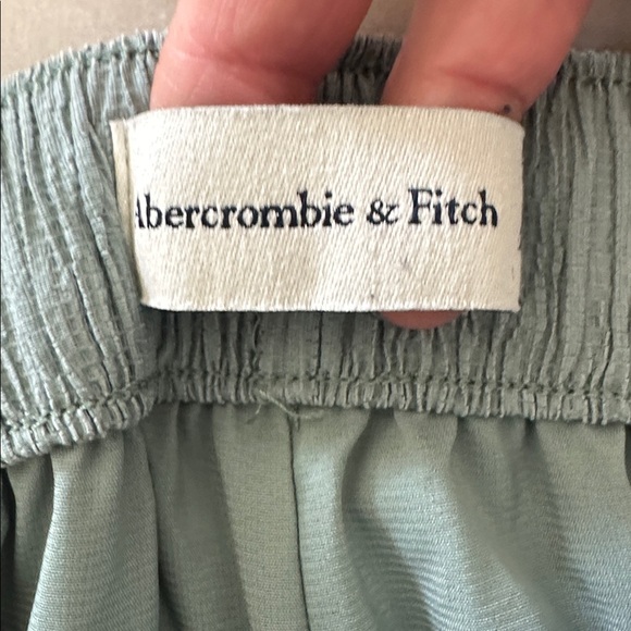 Abercrombie & Fitch Wide Leg Pants - Picture 4 of 16
